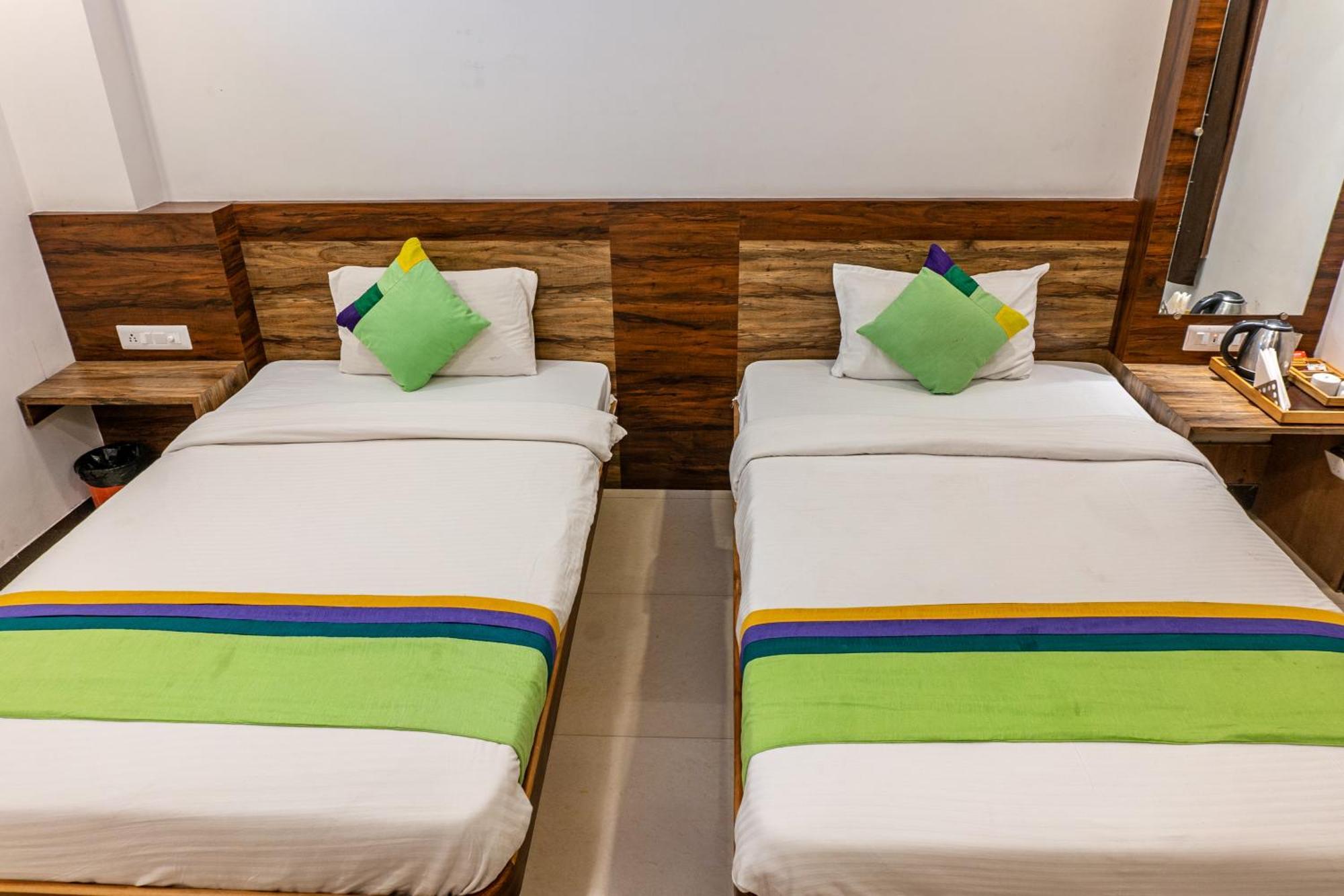 Treebo Spirit Residency Hotel Udaipur Exterior photo